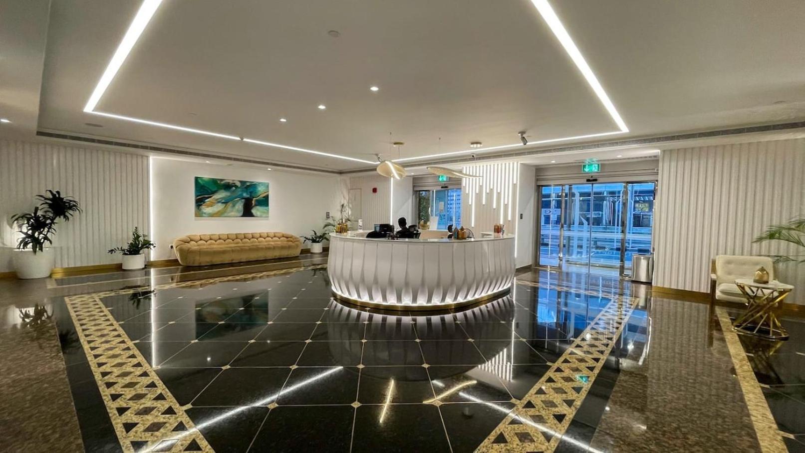 The Penthouse On 71St Floor Apartman Dubaj Kültér fotó